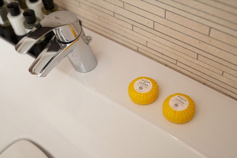 Acqua di Parma soaps, replaced daily